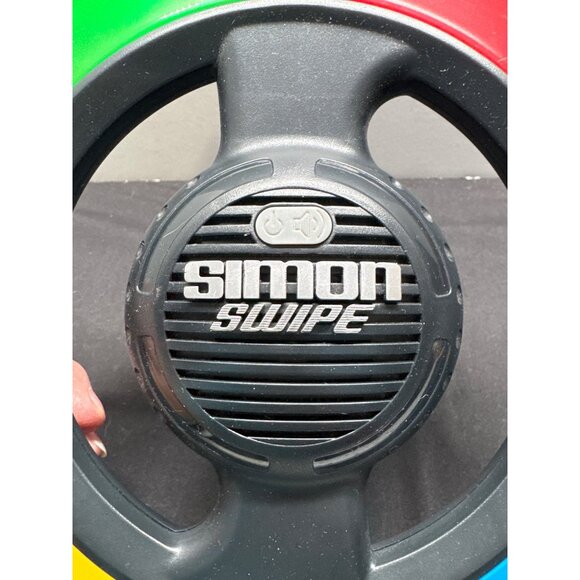 Simon Swipe Electronic Memory Game 2013 Hasbro Interactive Light-Up Toy TESTED - Picture 4 of 10